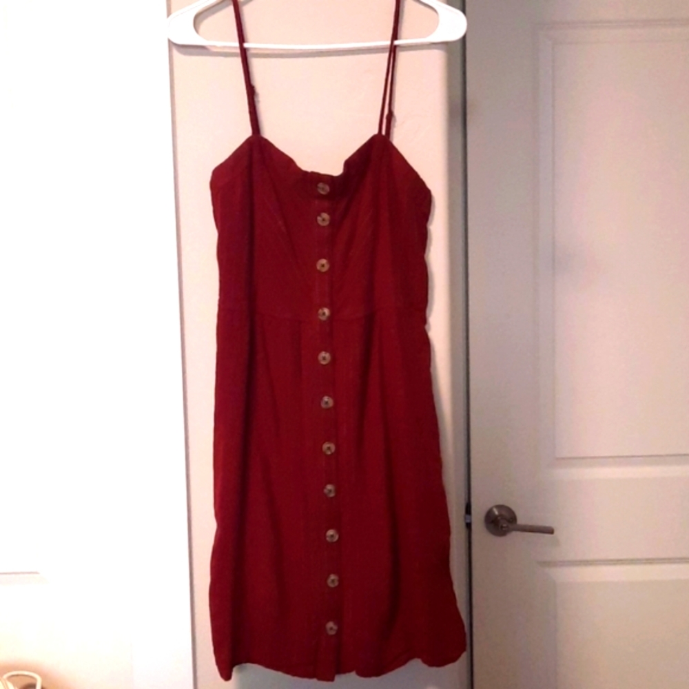 Cute Universal Threads maroon midi dress cotton/linen